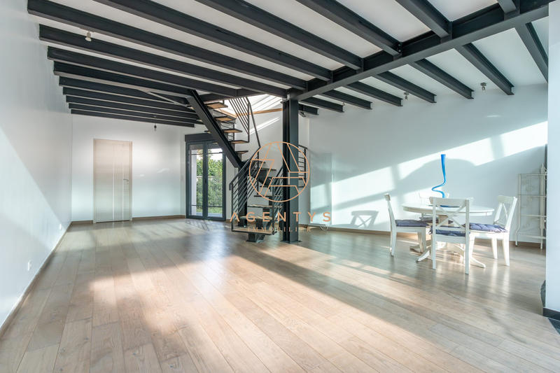 Maison - 104 m² - 3 pièces