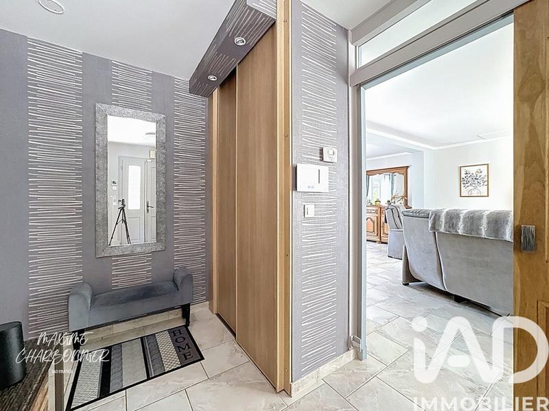 Maison - 186 m² - 8 pièces