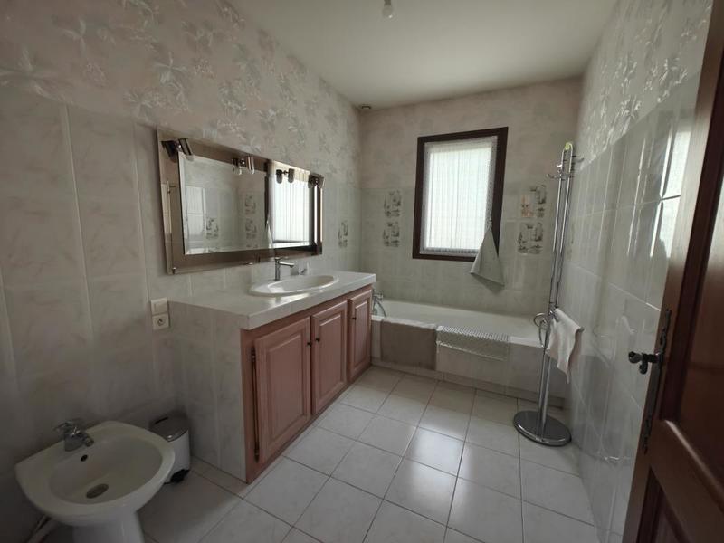 Villa - 190 m² - 7 pièces