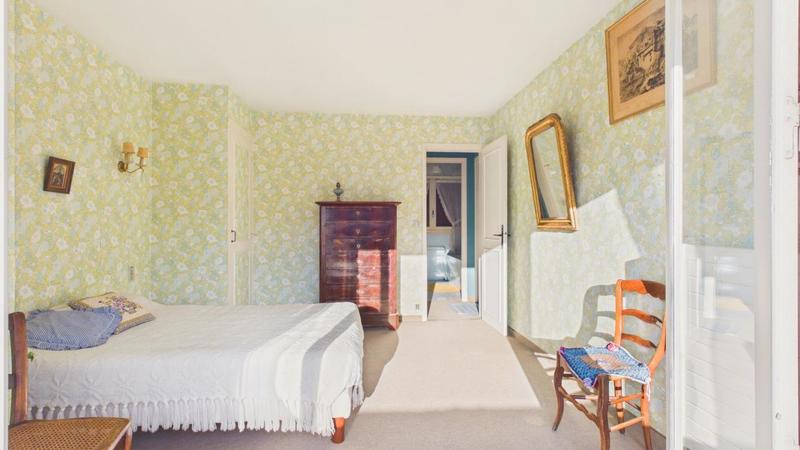 Villa - 238 m² - 9 pièces