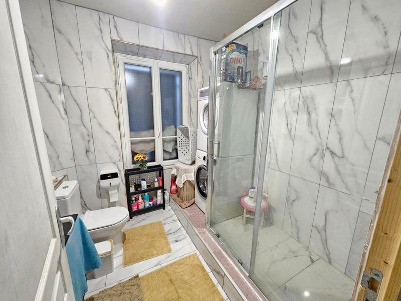 Appartement - 80 m² - 5 pièces