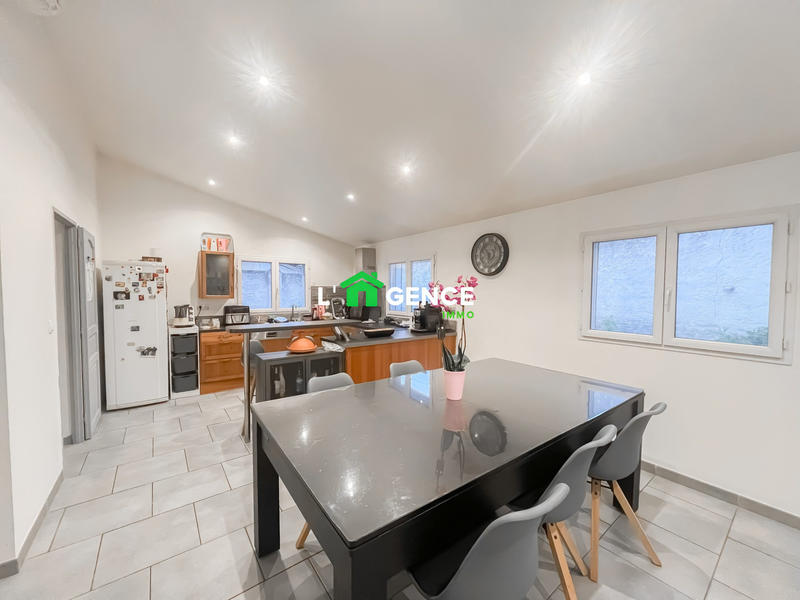 Maison - 83 m² - 4 pièces