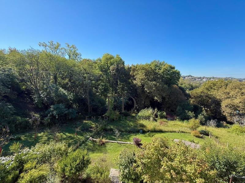 Maison - 206 m² - 7 pièces