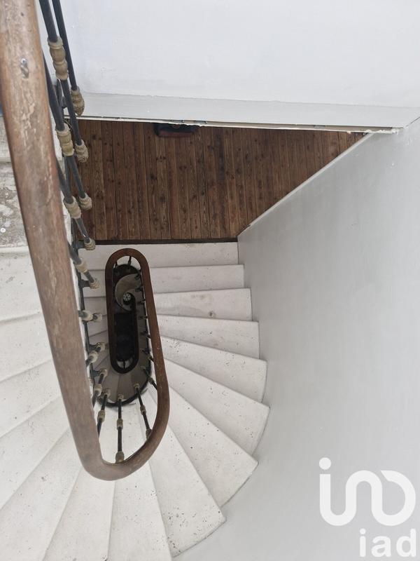 Maison - 295 m² - 8 pièces