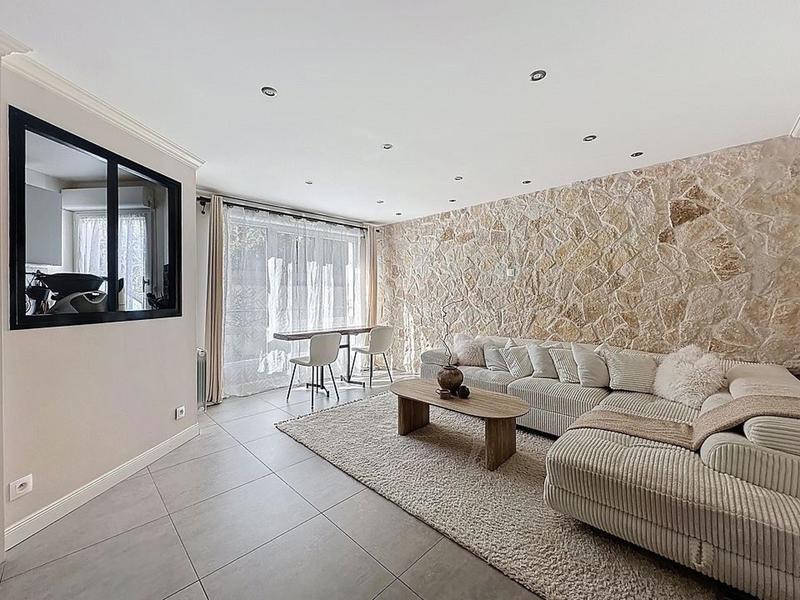 Duplex - 84 m² - 4 pièces