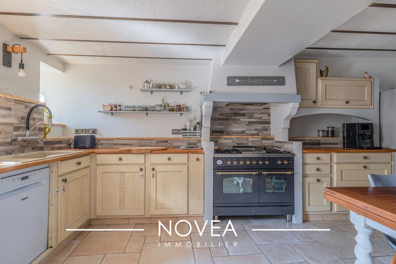 Maison - 136 m² - 4 pièces