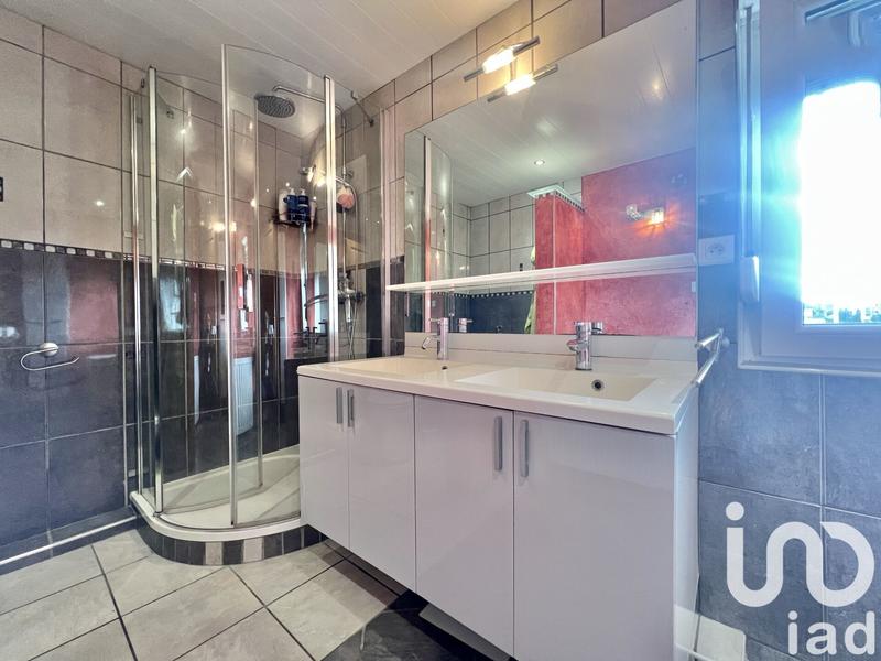 Maison - 127 m² - 7 pièces