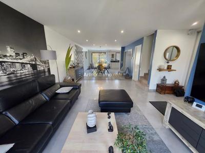 Maison - 155 m² - 6 pièces