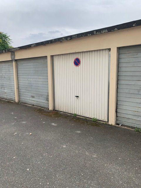 Parking / Garage - 11 m²