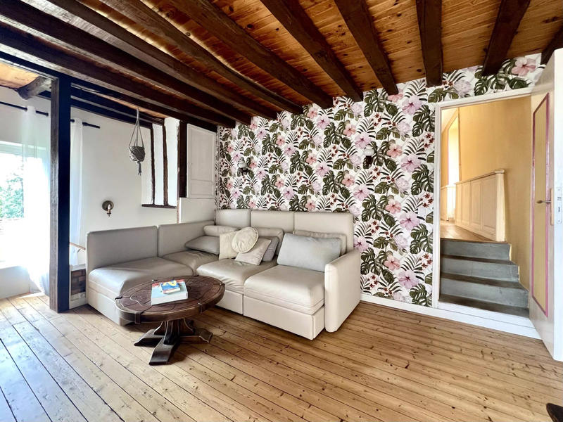 Maison - 148 m² - 9 pièces