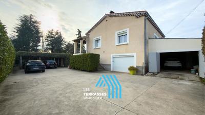 Maison ancienne - 181 m² - 8 pièces