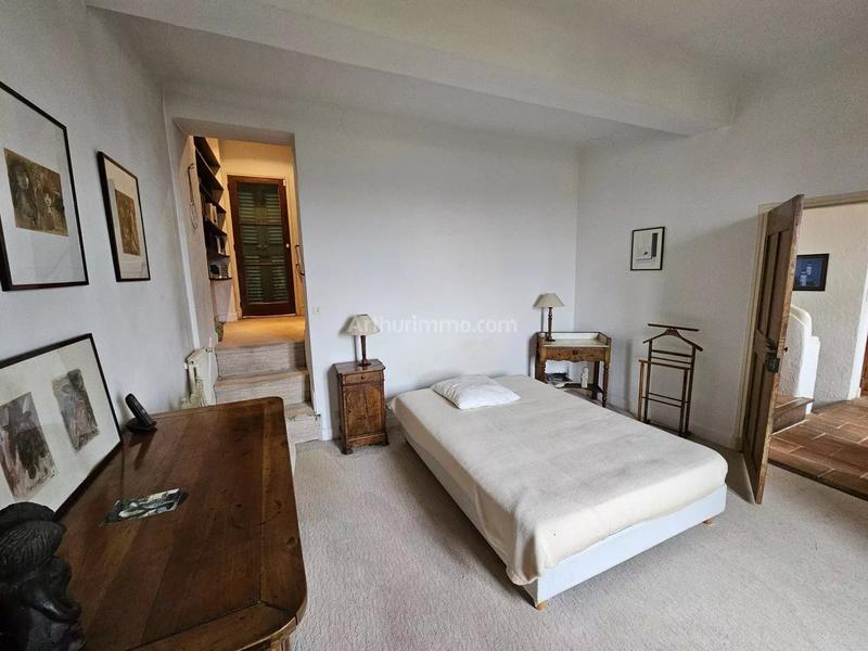 Maison - 180 m² - 7 pièces