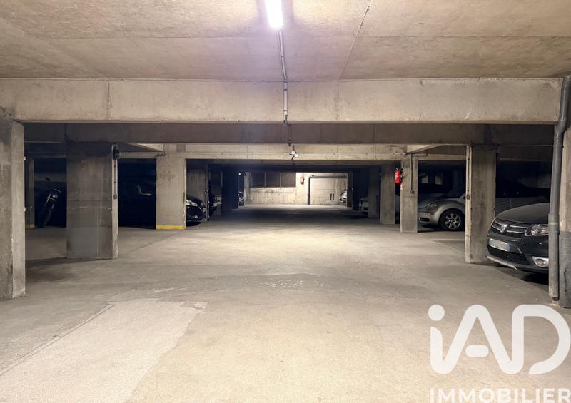 Parking - 11 m²