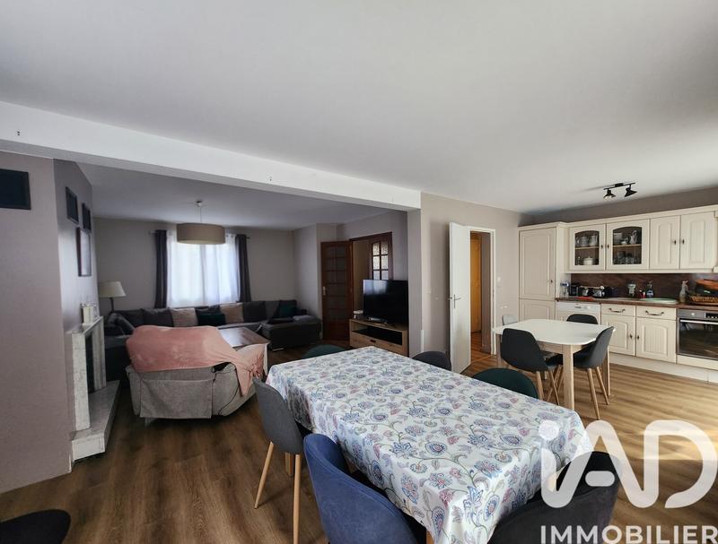 Maison - 93 m² - 5 pièces