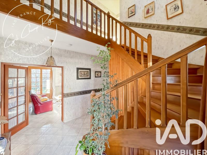 Maison - 166 m² - 6 pièces