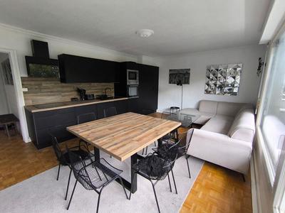 Appartement - 99 m² - 6 pièces