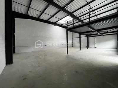 Local d'activité / Entrepôt - 206 m² - 1 pièce