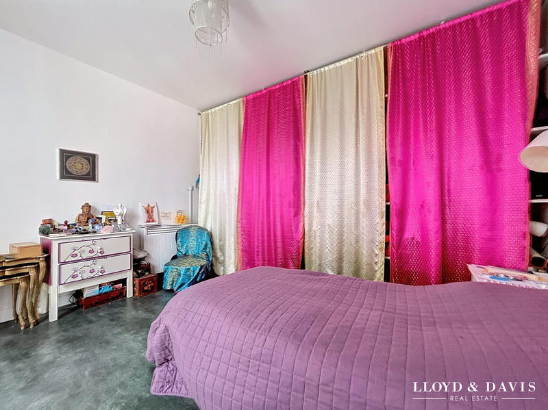 Maison - 94 m² - 5 pièces