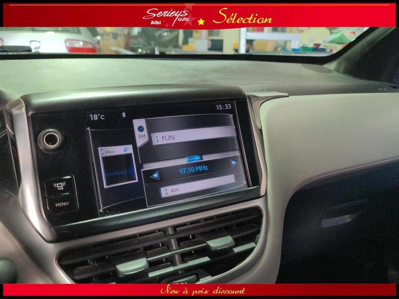 Peugeot 208 Xy 1.6 e-HDi Fap 115 Toit Pano Ja 17