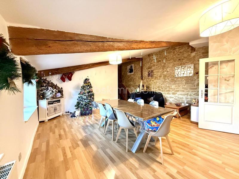 Appartement - 125 m² - 4 pièces