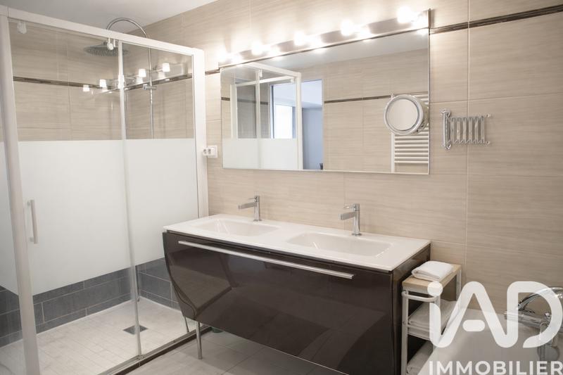 Maison de ville - 181 m² - 6 pièces