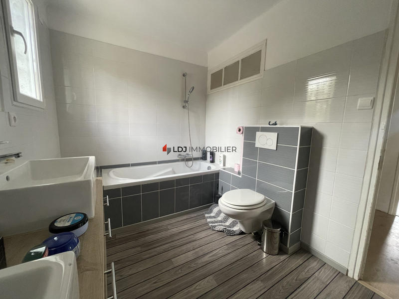 Maison - 75 m² - 4 pièces