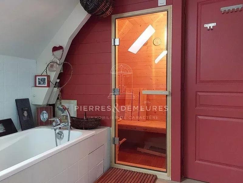 Maison - 190 m² - 8 pièces