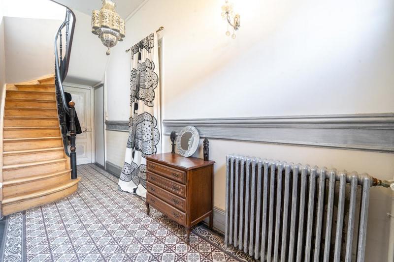 Maison - 190 m² - 9 pièces