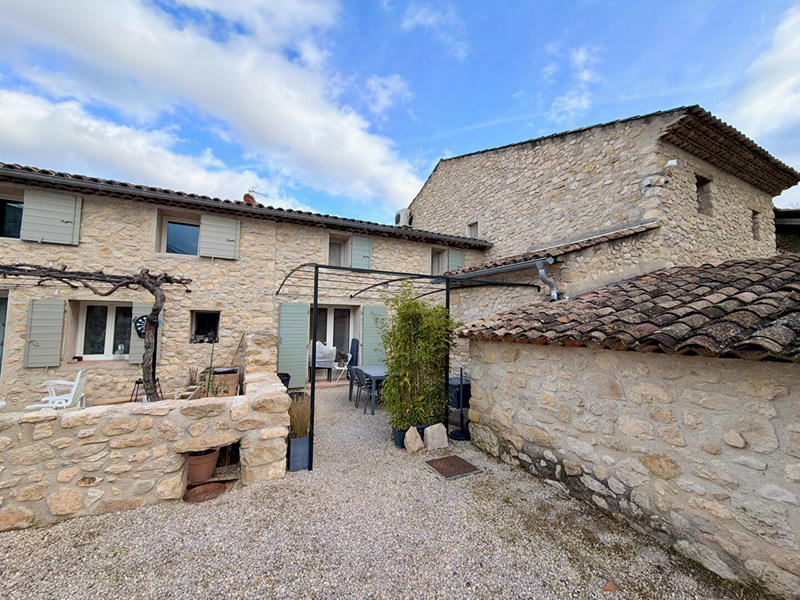 Maison - 86 m² - 4 pièces