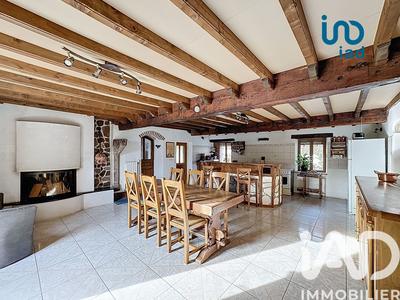 Maison - 204 m² - 8 pièces