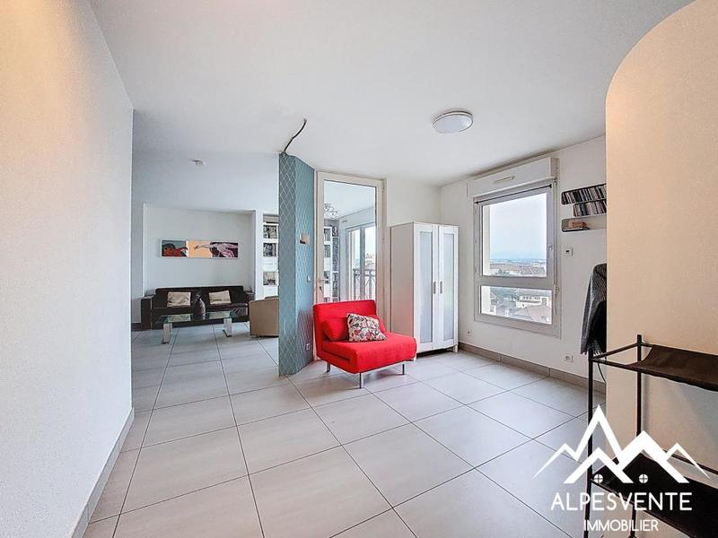 Appartement - 102 m² - 4 pièces