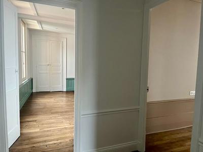 Appartement - 60 m² - 2 pièces