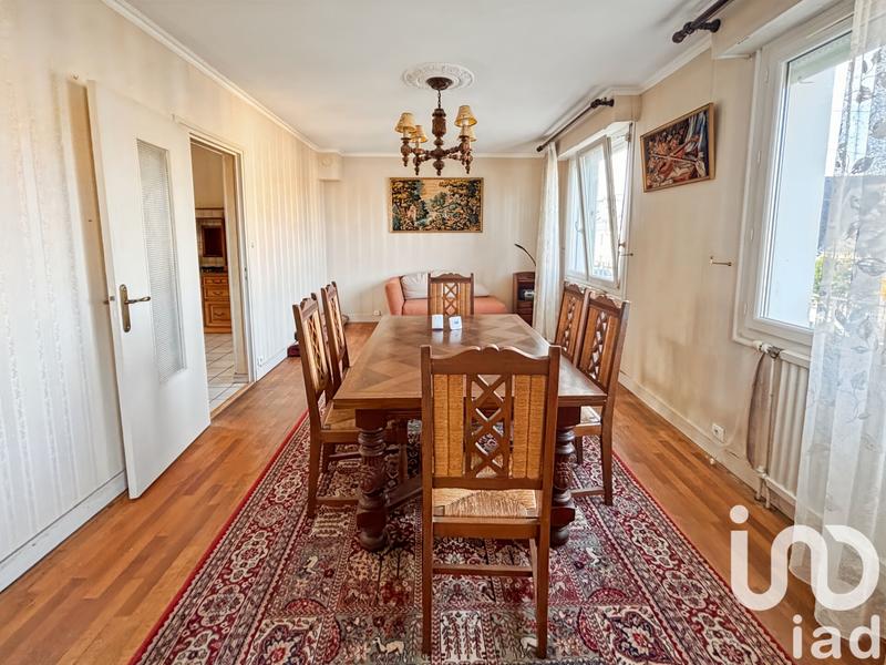 Maison - 96 m² - 9 pièces