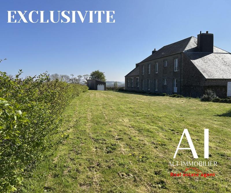 Maison ancienne - 285 m² - 8 pièces