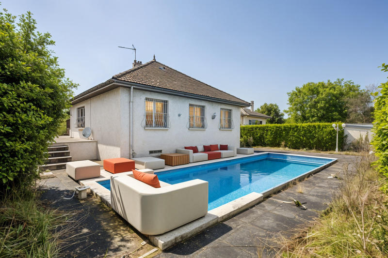 Maison - 180 m² - 5 pièces