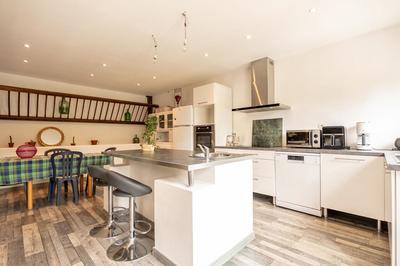 Maison - 144 m² - 4 pièces