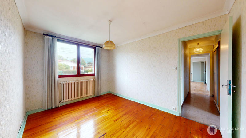 Maison - 101 m² - 6 pièces