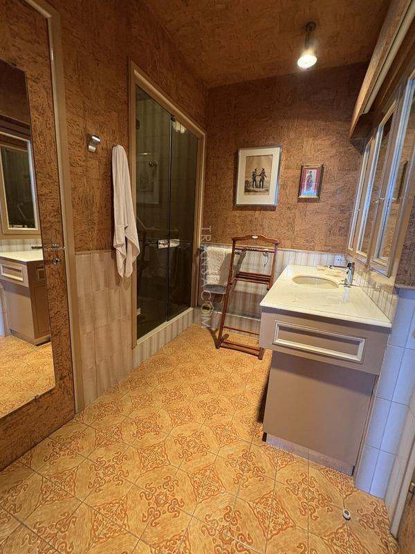 Appartement - 173 m² - 7 pièces