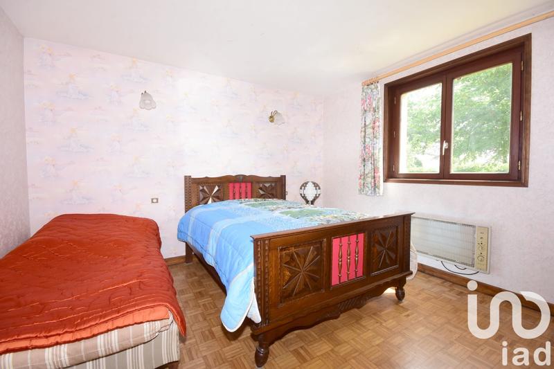 Maison - 187 m² - 9 pièces