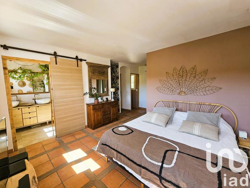 Maison - 186 m² - 7 pièces