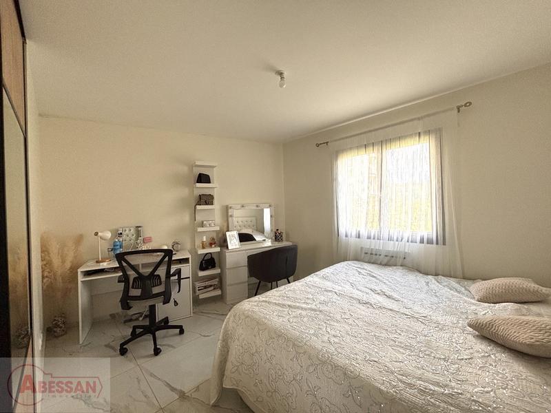 Villa - 100 m² - 4 pièces