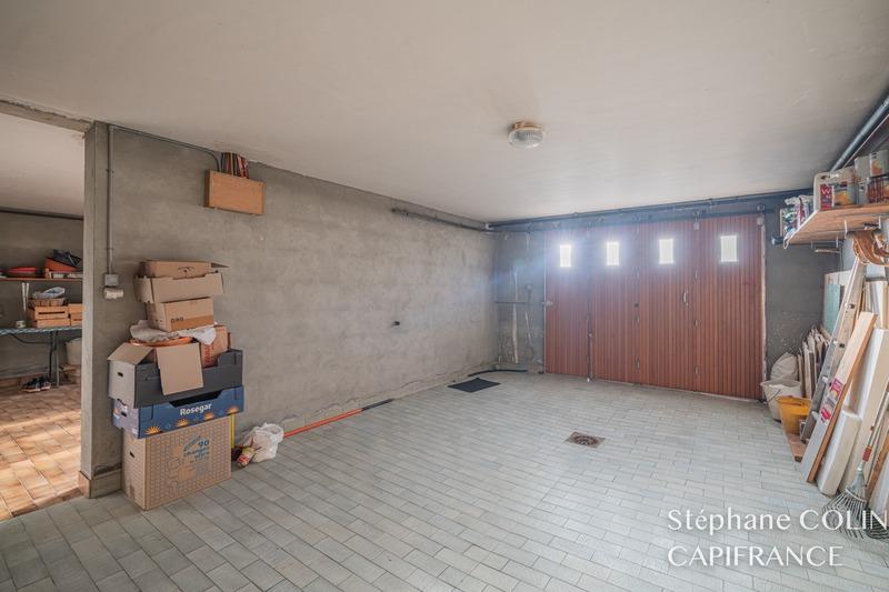 Maison - 201 m² - 8 pièces