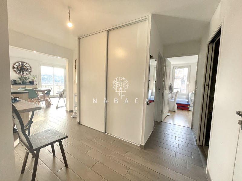 Appartement - 75 m² - 4 pièces