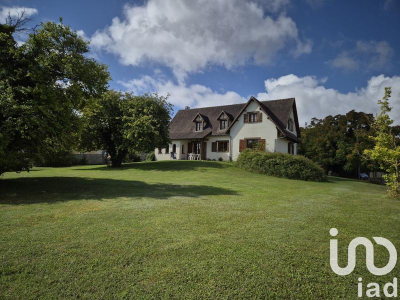 Maison de maîtres - 180 m² - 6 pièces