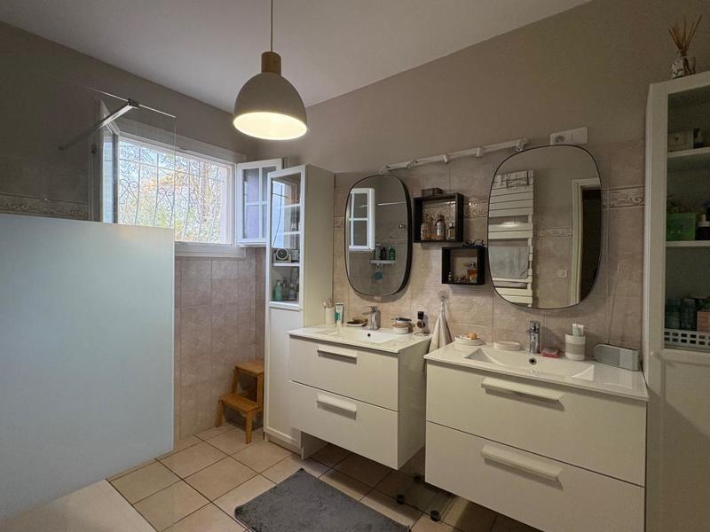 Propriété - 125 m² - 4 pièces