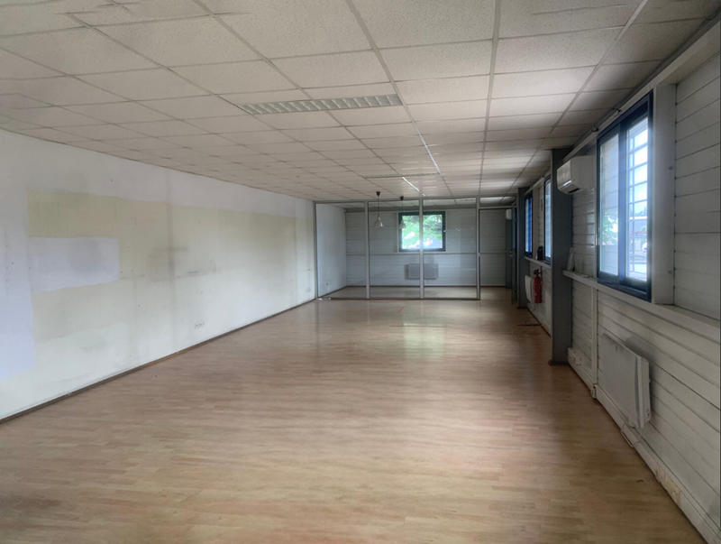 Local commercial - 1 000 m²