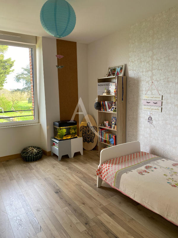 Villa - 211 m² - 6 pièces