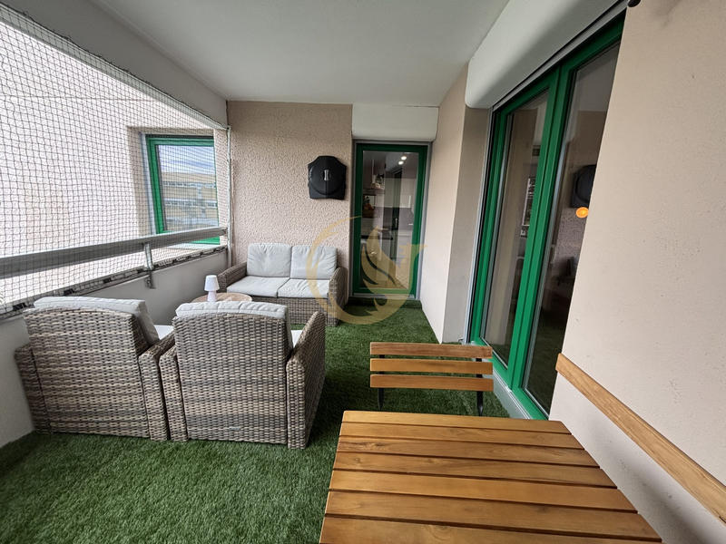 Appartement - 96 m² - 5 pièces