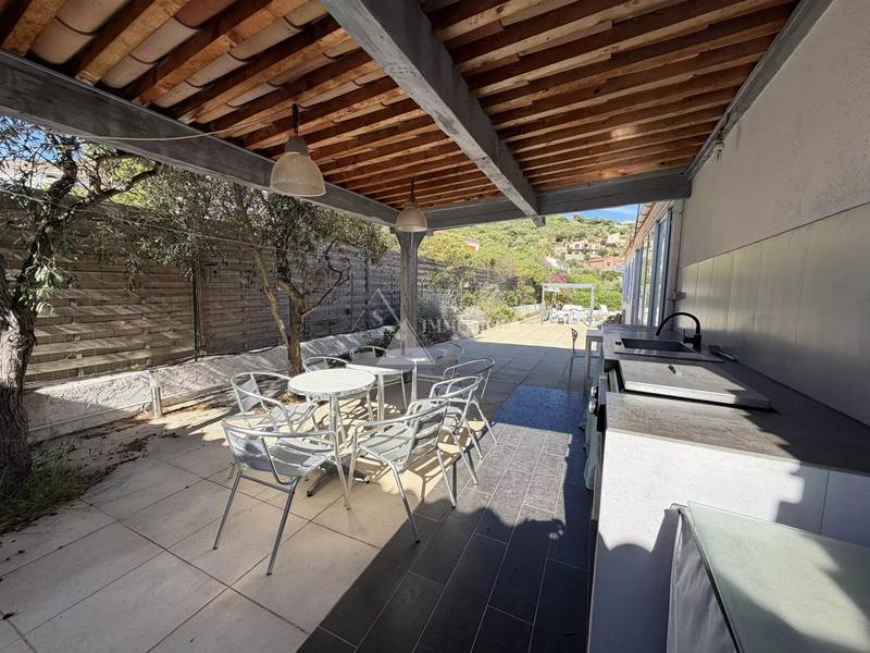 Villa - 189 m² - 6 pièces