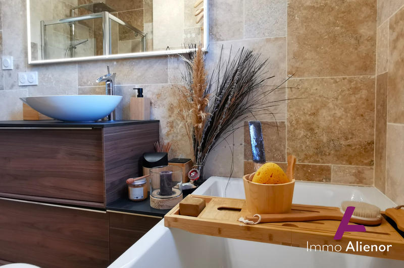 Maison - 111 m² - 4 pièces